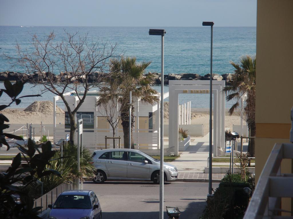 Hotel Glenn Rimini Kültér fotó