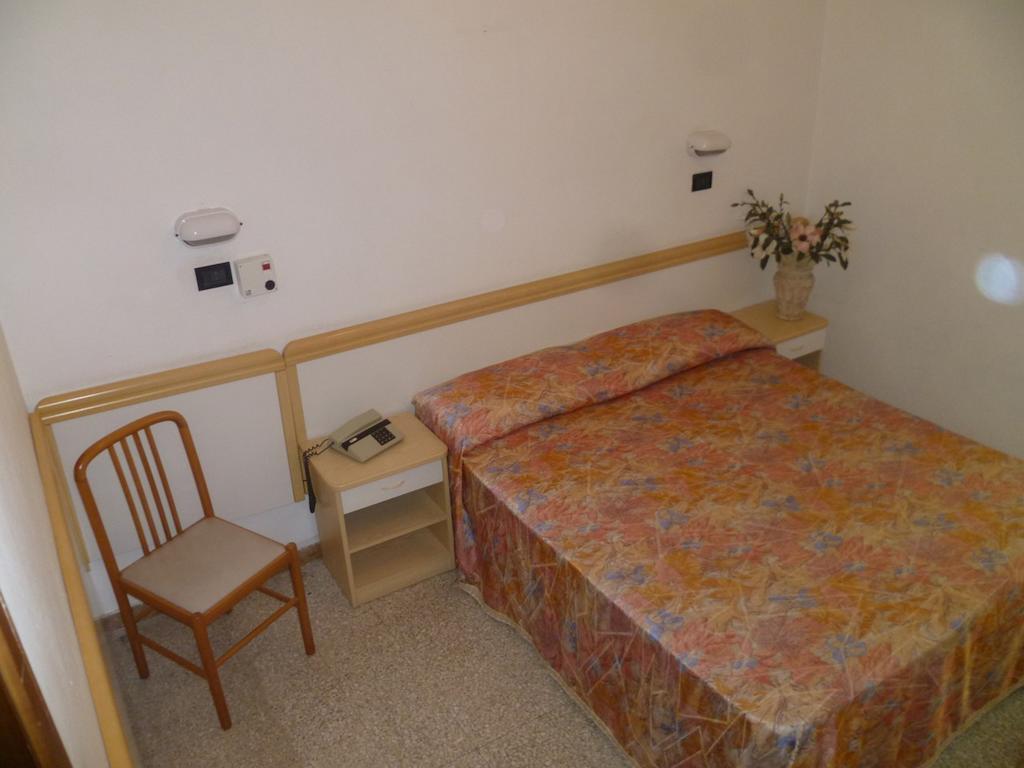 Hotel Glenn Rimini Kültér fotó